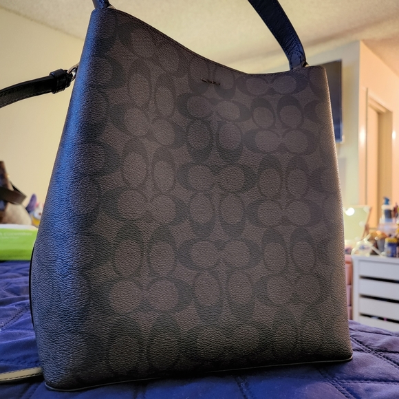 Coach Tote - Picture 3 of 3